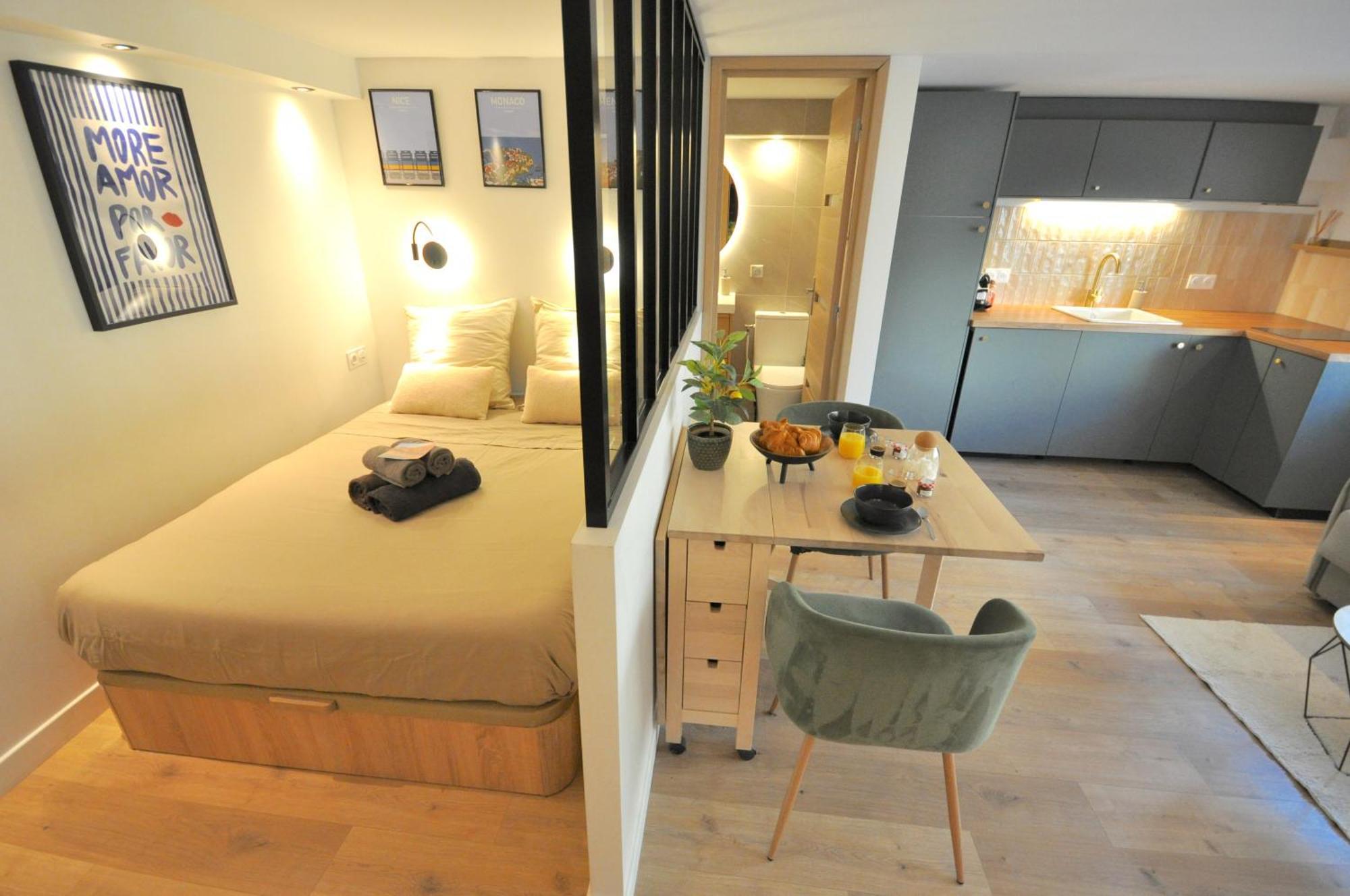 Monaco # Menton - 4 Persons - Hypercenter - Private Parking - Full Renovated - Clim - Fast Wifi - Beach And Sun Exterior photo