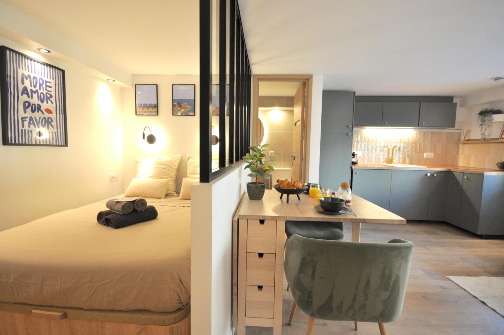 Monaco # Menton - 4 Persons - Hypercenter - Private Parking - Full Renovated - Clim - Fast Wifi - Beach And Sun Exterior photo